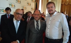Secretário de Estado Victor Hugo, governador José Ivo Sartori e secretário Rafael Rufino